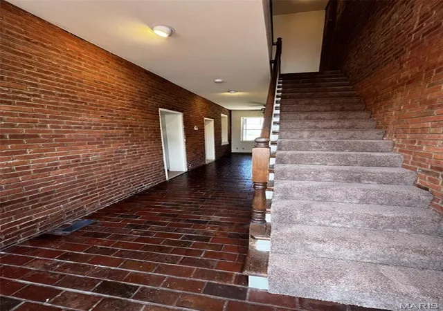 2nd image of 1917 S 11th St, St Louis, MO 63104 | MLS# MIS26051276