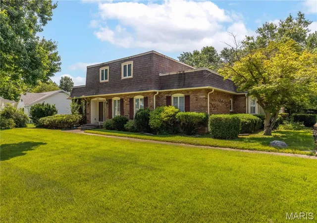 2nd image of 511 W Salcedo Rd, Sikeston, MO 63801 | MLS# MIS26051291