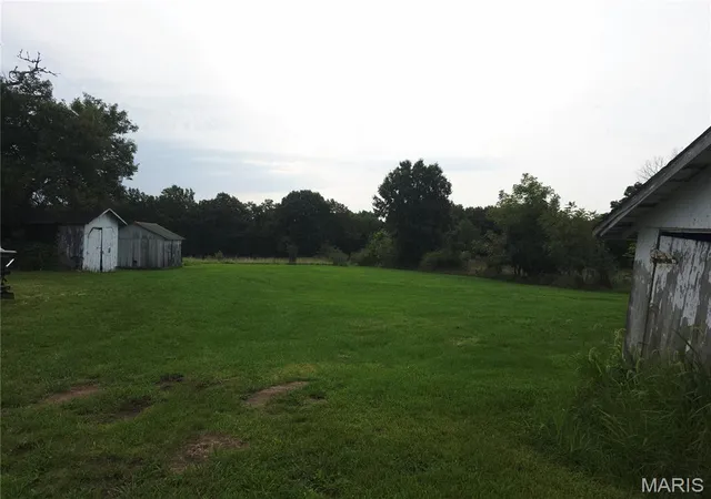 4th image of 322 And 318 Palmyra St, Perry, MO 63462 | MLS# MIS26051302