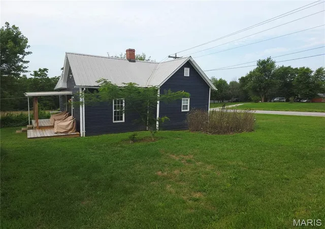 5th image of 322 And 318 Palmyra St, Perry, MO 63462 | MLS# MIS26051302