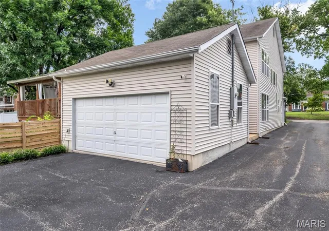 Photo 51 of Sale Pending at 7621 Lindbergh Dr, Saint Louis, MO 63117 | MLS# MIS26051318 | Listing updated on 2026-08-23