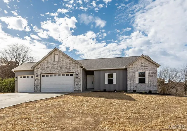 Photo 2 of Single family home for sale at 171 Sydnorville, Troy, MO 63379 | MLS# MIS26051326 | Listing updated on 2026-09-14