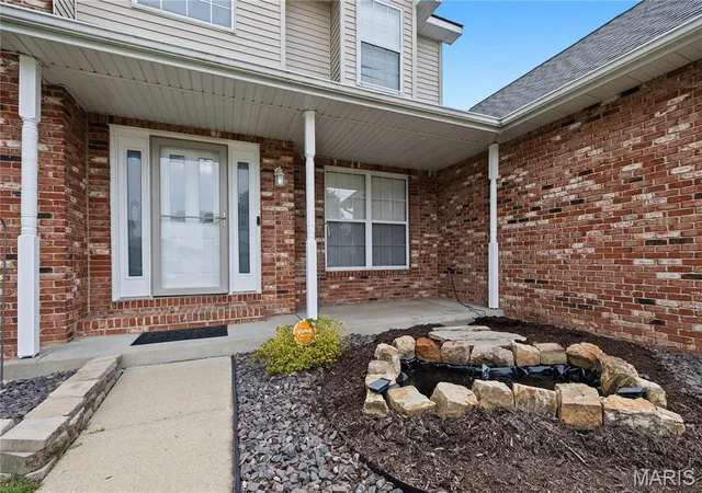 2nd image of 928 Brookdale Ct, O Fallon, IL 62269 | MLS# MIS26051344