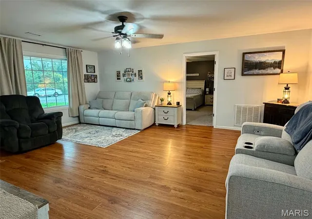 Photo 3 of Single family home for sale at 56429 Turner Acres Pl, New London, MO 63459 | MLS# MIS26051360 | Listing updated on 2026-09-03