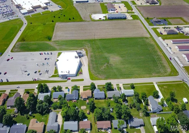 Photo 3 of Land for sale at 0 Essex Dr, Jerseyville, IL 62052 | MLS# MIS26051362 | Listing updated on 2026-08-25