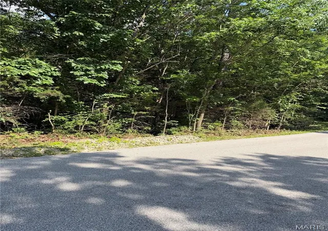 Photo 3 of Land for sale at 0 E Vista Dr Sec 14 Lot 70, Hillsboro, MO 63050 | MLS# MIS26051368 | Listing updated on 2026-09-06
