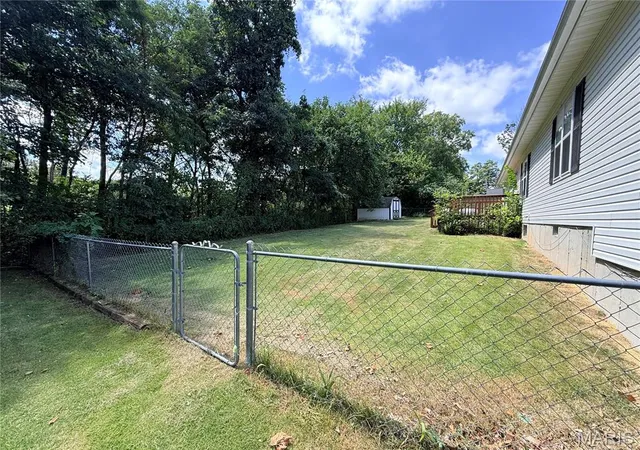 3rd image of 1103 W Coffman St, Salem, MO 65560 | MLS# MIS26051370