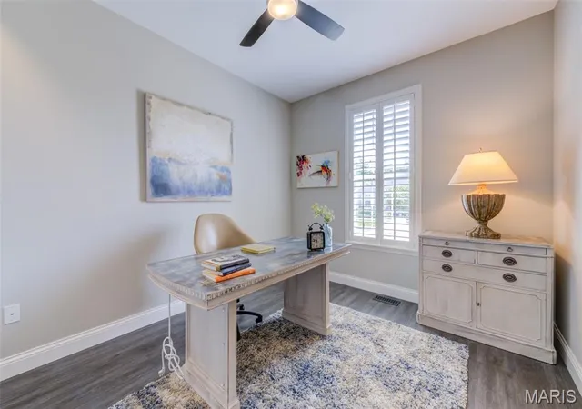 Photo 3 of Sale Pending at 1039 Silo Bend Dr, Wentzville, MO 63385 | MLS# MIS26051385 | Listing updated on 2026-08-31