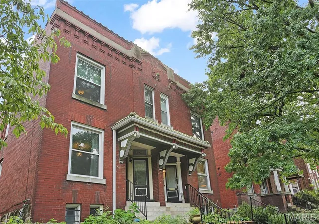 Photo 2 of Single family home for sale at 4246 Botanical Ave, Saint Louis, MO 63110 | MLS# MIS26051396 | Listing updated on 2026-10-08