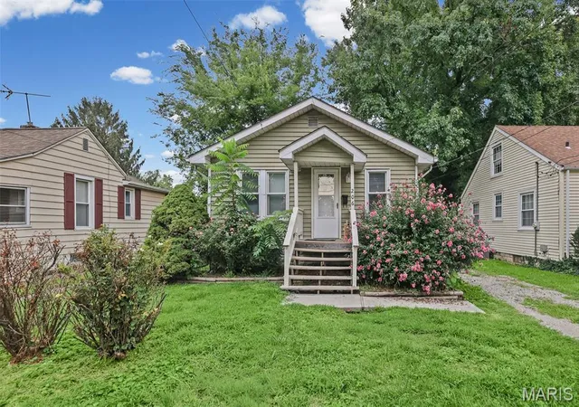 Photo 2 of Single family home for sale at 206 Mather St, Alton, IL 62002 | MLS# MIS26051397 | Listing updated on 2026-10-04
