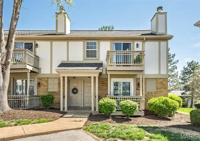 3rd image of 1450 Bluebird Ter, Saint Louis, MO 63144 | MLS# MIS26051405