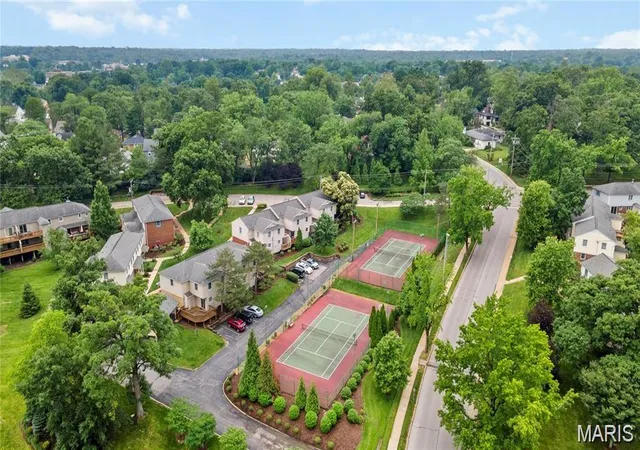 34th image of 1450 Bluebird Ter, Saint Louis, MO 63144 | MLS# MIS26051405