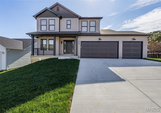 Photo 1 of Single family home for sale at 726 Blake Dr, Hillsboro, MO 63050 | MLS# MIS26051408 | Listing updated on 2026-10-29