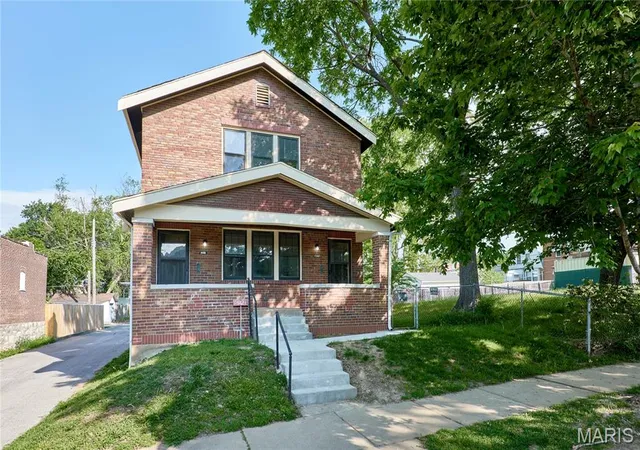 Photo 1 of Multi family home for sale at 5021 Ray Ave, Saint Louis, MO 63116 | MLS# MIS26051414 | Listing updated on 2026-09-22