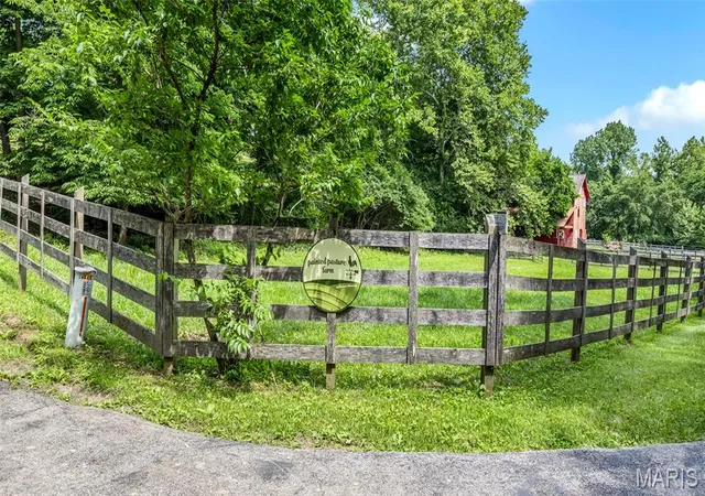 Photo 4 of Single family home for sale at 4945 Fox Bridge Rd, Wildwood, MO 63069 | MLS# MIS26051442 | Listing updated on 2026-09-15