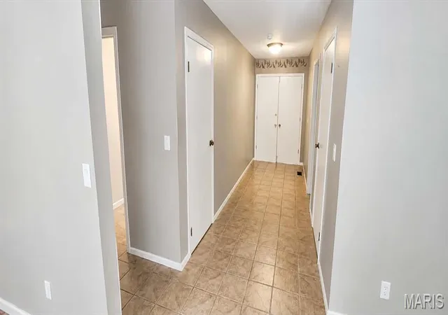 Photo 3 of Sale Pending at 403 Marina Dr, Marthasville, MO 63357 | MLS# MIS26051443 | Listing updated on 2026-09-02