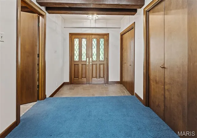 Photo 3 of Single family home for sale at 7 Villa Coublay, Frontenac, MO 63131 | MLS# MIS26051444 | Listing updated on 2026-09-14