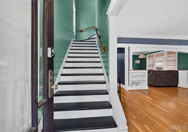 Photo 3 of Single family home for sale at 3651 Dover Pl, Saint Louis, MO 63116 | MLS# MIS26051451 | Listing updated on 2026-08-31