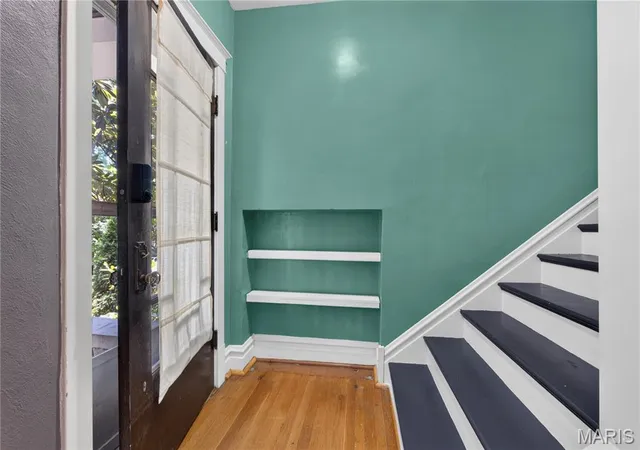 Photo 3 of Single family home for sale at 3651 Dover Pl, Saint Louis, MO 63116 | MLS# MIS26051451 | Listing updated on 2026-08-31