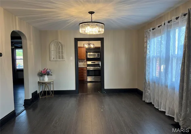 Photo 3 of Sale Pending at 2366 Addie Ave, Saint Louis, MO 63114 | MLS# MIS26051456 | Listing updated on 2026-08-24