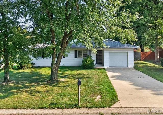 Photo 1 of Single family home for sale at 617 Willow Ln, Lebanon, MO 65536 | MLS# MIS26051458 | Listing updated on 2026-08-15