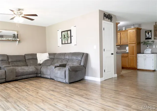 4th image of 305 W Hillside Dr, Farmington, MO 63640 | MLS# MIS26051471