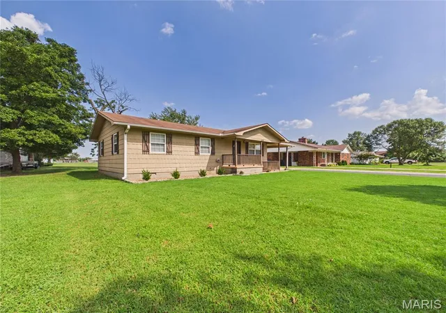 Single family home for sale at 1608 Sidney St, Malden, MO 63863 | MLS# MIS26051478