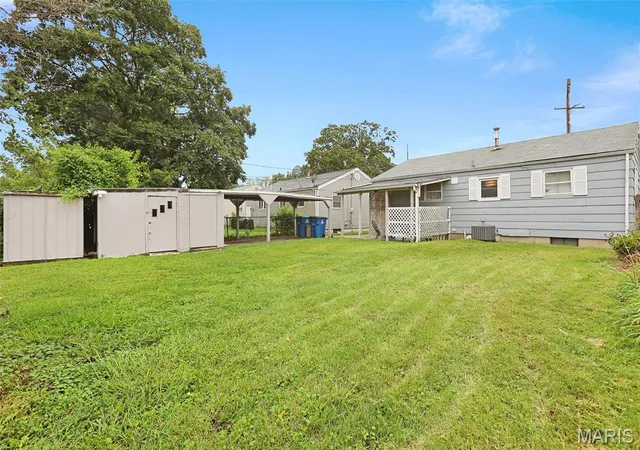 16th image of 2 Briarcliff Dr, Granite City, IL 62040 | MLS# MIS26051486