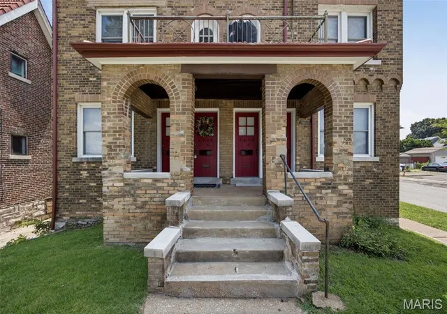 2nd image of 5068 Pernod Ave, Saint Louis, MO 63139 | MLS# MIS26051500