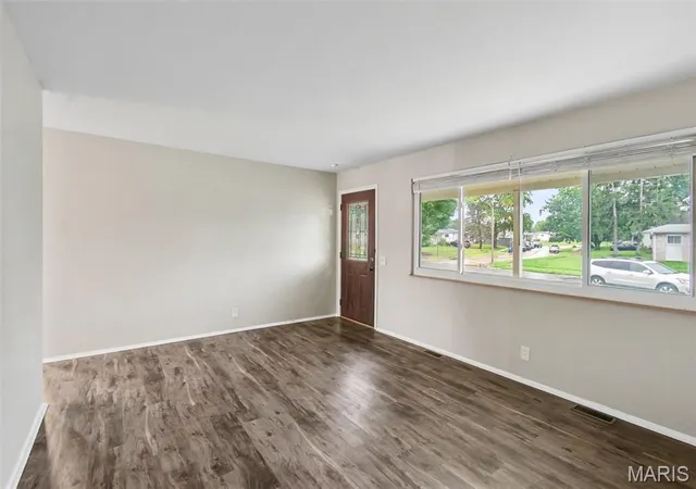 Photo 3 of Single family home for sale at 2250 Rivoli Pl, Florissant, MO 63031 | MLS# MIS26051506 | Listing updated on 2026-09-28