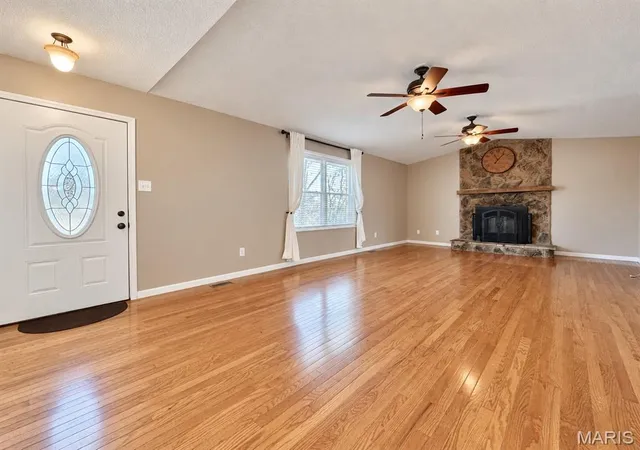 Photo 3 of Sale Pending at 15 Toni Trails Ct, Fenton, MO 63026 | MLS# MIS26051511 | Listing updated on 2026-10-05