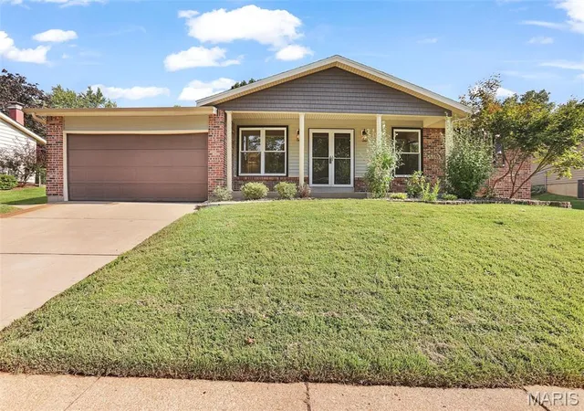 Photo 1 of Sale Pending at 2646 Vortex Dr, Saint Louis, MO 63129 | MLS# MIS26051543 | Listing updated on 2026-10-07