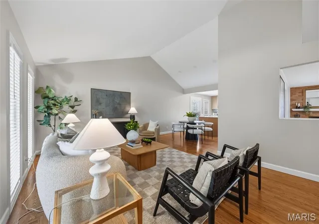 Photo 2 of Single family home for sale at 165 Saddleford Dr, Chesterfield, MO 63017 | MLS# MIS26051546 | Listing updated on 2026-09-14