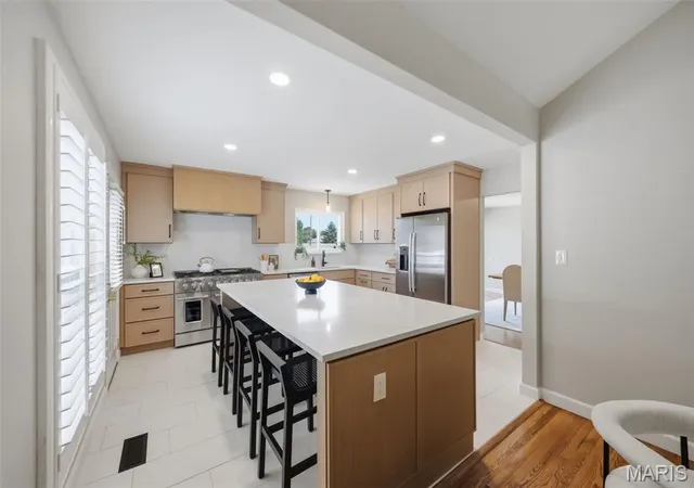 Photo 4 of Single family home for sale at 165 Saddleford Dr, Chesterfield, MO 63017 | MLS# MIS26051546 | Listing updated on 2026-09-14