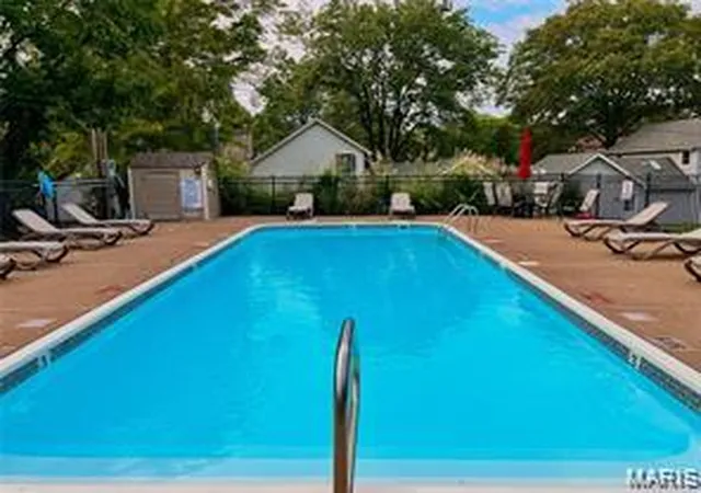Photo 3 of Single family home for sale at 16252 Lea Oak Ct, Chesterfield, MO 63017 | MLS# MIS26051560 | Listing updated on 2026-09-15