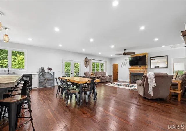 4th image of 8485 Flat Bottom Trl, Hillsboro, IL 62049 | MLS# MIS26051561