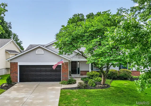 Photo 2 of Single family home for sale at 11764 Clarksdale Dr, Maryland Heights, MO 63043 | MLS# MIS26051566 | Listing updated on 2026-08-13