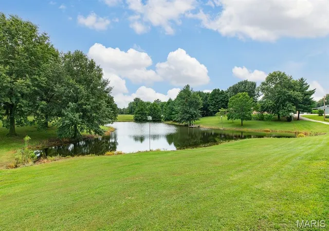 Photo 2 of Sale Pending at 29022 Smith Rd, Medora, IL 62063 | MLS# MIS26051572 | Listing updated on 2026-08-20