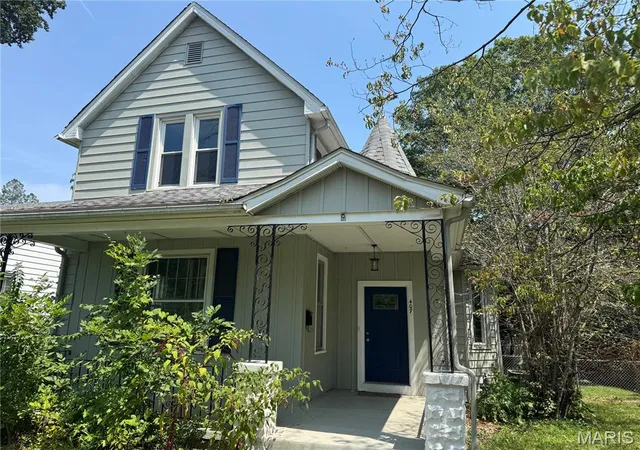 Photo 1 of Single family home for sale at 407 Portland Ave, Belleville, IL 62220 | MLS# MIS26051577 | Listing updated on 2026-08-17