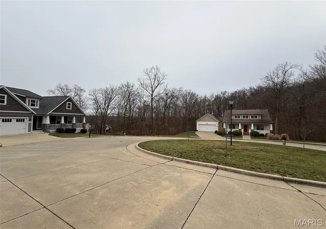 8th image of 2304 Brister Hill Dr, Cape Girardeau, MO 63701 | MLS# MIS26051581