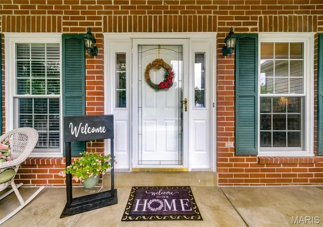 Photo 2 of Single family home for sale at 1305 Renaissance Pl, Weldon Spring, MO 63304 | MLS# MIS26051591 | Listing updated on 2026-09-14