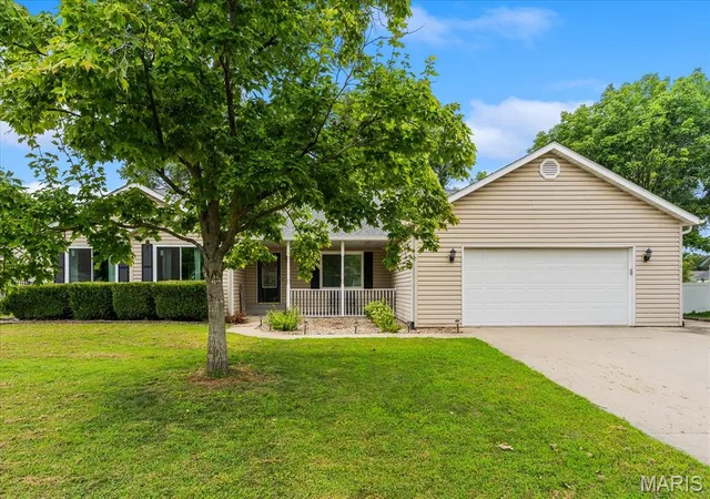 Photo 1 of Single family home for sale at 710 Mary Ann Ct, Freeburg, IL 62243 | MLS# MIS26051594 | Listing updated on 2026-09-27