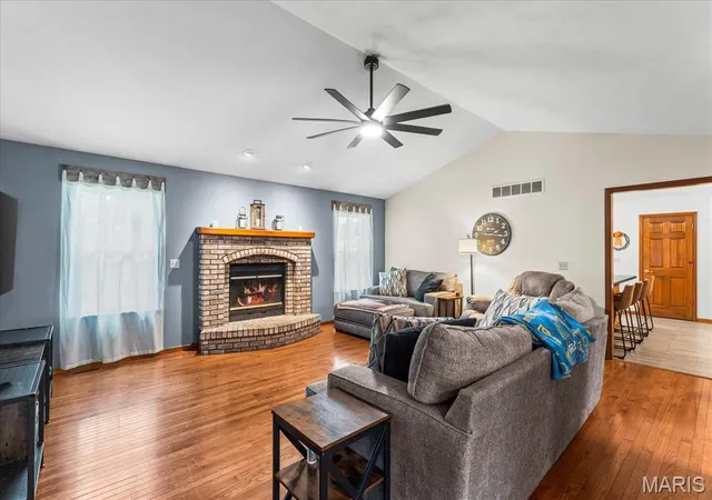 Photo 3 of Single family home for sale at 710 Mary Ann Ct, Freeburg, IL 62243 | MLS# MIS26051594 | Listing updated on 2026-09-27
