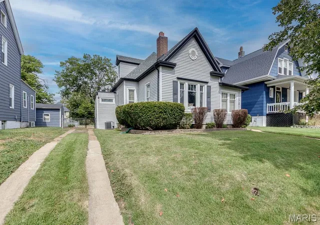 Photo 2 of Single family home for sale at 7075 Pernod Ave, Saint Louis, MO 63139 | MLS# MIS26051614 | Listing updated on 2026-09-17
