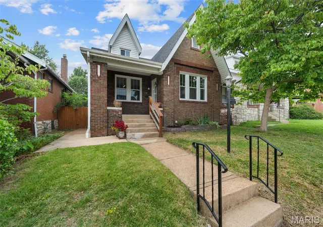 Photo 3 of Sale Pending at 6135 Louisiana Ave, Saint Louis, MO 63111 | MLS# MIS26051626 | Listing updated on 2026-08-25