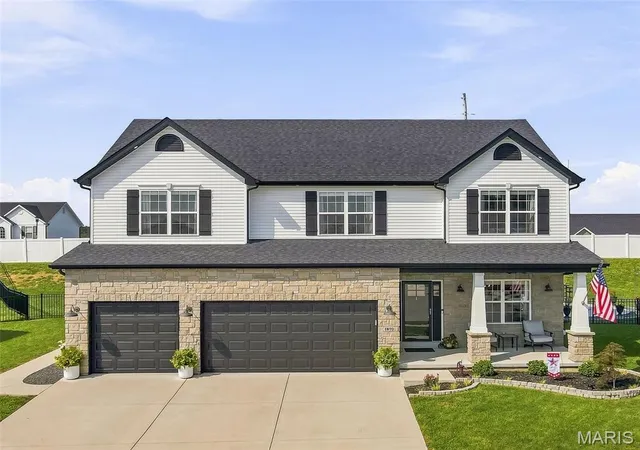 Photo 3 of Sale Pending at 1870 Sunset Ridge, Festus, MO 63028 | MLS# MIS26051628 | Listing updated on 2026-09-02