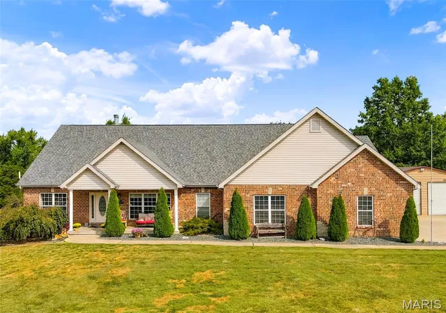 Photo 1 of Single family home for sale at 1 Priority Dr N, Wentzville, MO 63385 | MLS# MIS26051631 | Listing updated on 2026-09-25