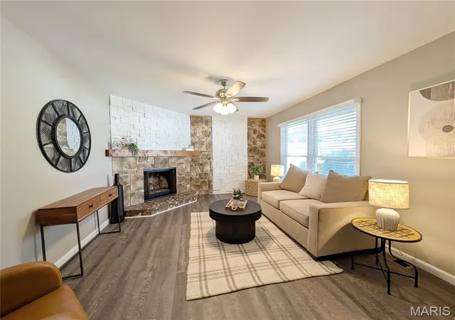 Photo 3 of Single family home for sale at 5 Windsong Ct, Florissant, MO 63031 | MLS# MIS26051634 | Listing updated on 2026-09-15