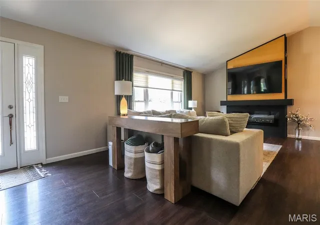 Photo 3 of Single family home for sale at 12 Pyrenees Dr, Lake Saint Louis, MO 63367 | MLS# MIS26051637 | Listing updated on 2026-09-09