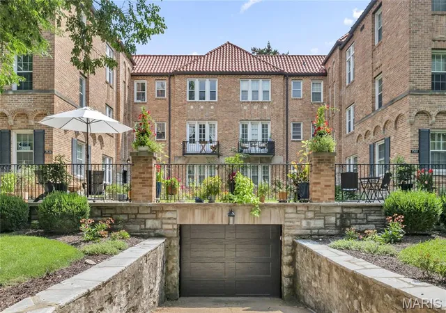 Photo 1 of Condo for sale at 7532 Cromwell Dr #2N, Saint Louis, MO 63105 | MLS# MIS26051641 | Listing updated on 2026-08-31